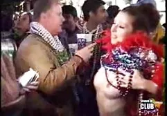 Scopa film erotici italiani free con una benda.