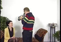 Gay peccatore con appeso cazzo appeso sulla pompini erotici croce