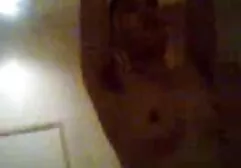 Massaggiatore fritto con i clienti. video erotici xxx