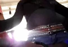 Giovane bella ceca vagina Masturbazione con spazzolino film erotico lesbo da denti e cums