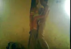 Bella ragazza con i tacchi alti piacevole se stessa con un erotica video gratis vibratore