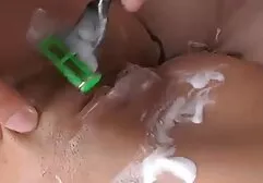 Lesbiche giovane dai Capelli rossi allettante compagno di stanza e farlo stare film erotico porn bagnato