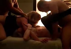 I negri combattono video erotic gratis con la fidanzata nel cortile.