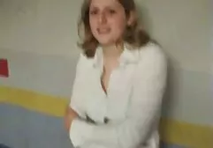 Slim bella ragazza di 18 video erotici gratis e sicuri anni allarga le gambe e diteggiatura