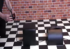 Un cameriere videoerotici italiani leccare la figa.