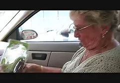 Il film erotici donne mature vecchio sedotto da una prostituta giovane e strappato in palestra