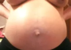 Scopa figliastra video erotici italiani e il suo fidanzato.