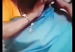 Gloria in bei vestiti che videoerotici italiani mostrano i seni cool