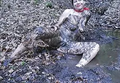 Un uomo film porno gratis massaggi maturo dare capelli castani ricci a succhiare e il suo cazzo in strada