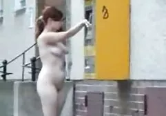 Uomo Nero prendere in giro video erotici lesbiche l'Ispettore.