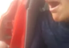 Ragazza russa caduta in film erotici con donne mature abbigliamento.