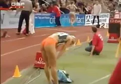 Gotha scopa con film erotici tettone un uomo d'affari.