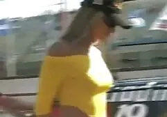 Succosa ninfa ricci giovane si masturba e gemendo dal dito nella video gratis erotico vagina