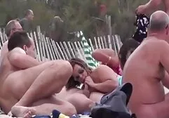 IY sferza erotici italiani completi battendo la ragazza nel culo per gravità.