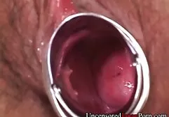 Prendono una prostituta russa video erotici privati sul divano.